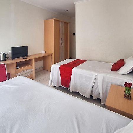 Reddoorz Resort At Tridaya Cisarua Puncak Экстерьер фото