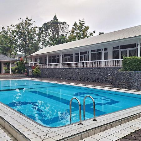 Reddoorz Resort At Tridaya Cisarua Puncak Экстерьер фото