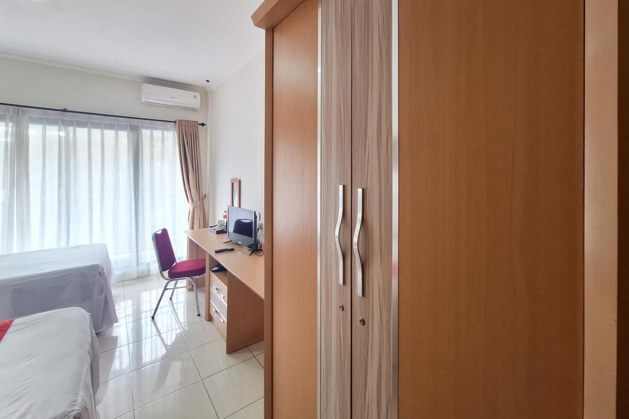 Reddoorz Resort At Tridaya Cisarua Puncak Экстерьер фото